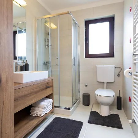 Apartman Banic Near Porec-spadici