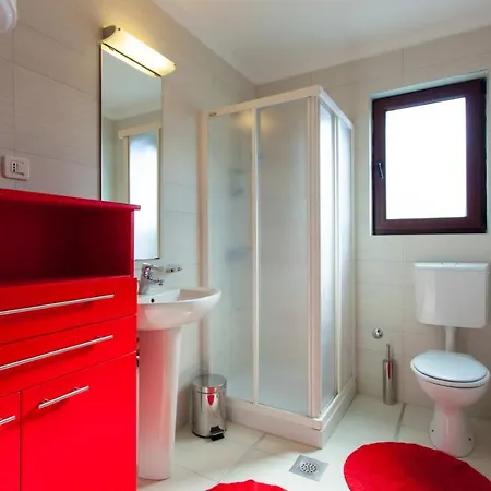 Banic Near Porec-spadici Apartment *